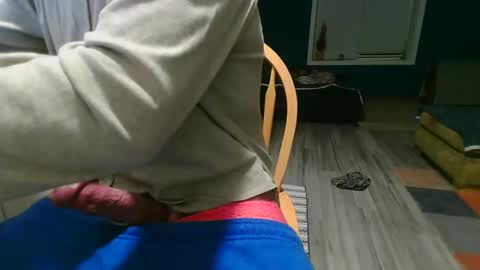 Snapshot of mrjackstraw469 chatting on October 25, 2:41 am mrjackstraw469 online show from October 25, 2:41 am