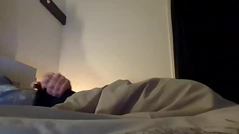 Snapshot of mrjambonsec chatting on December 5, 9:28 am mrjambonsec online show from December 5, 9:28 am