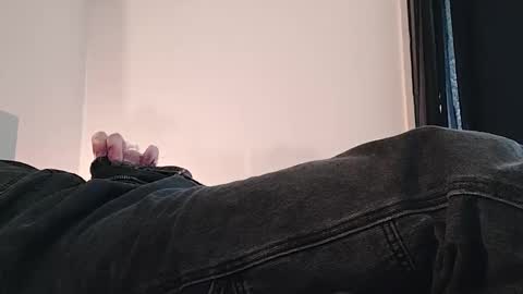 Snapshot of mrjambonsec chatting on February 23, 10:34 am mrjambonsec online show from February 23, 10:34 am