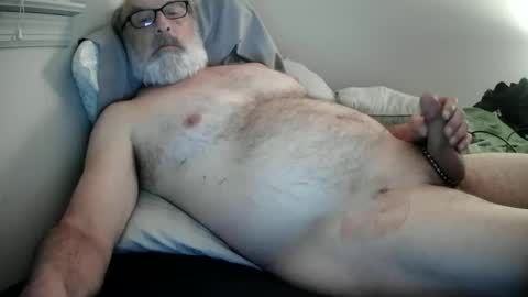 Snapshot of mrjames59 chatting on February 16, 9:37 am mrjames59 online show from February 16, 9:37 am