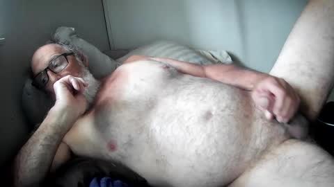 Snapshot of mrjames59 chatting on September 21, 3:02 pm mrjames59 online show from September 21, 3:02 pm