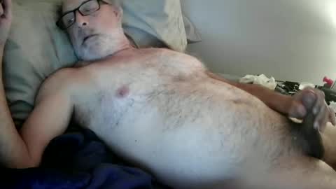 Snapshot of mrjames59 chatting on November 11, 11:21 am mrjames59 online show from November 11, 11:21 am