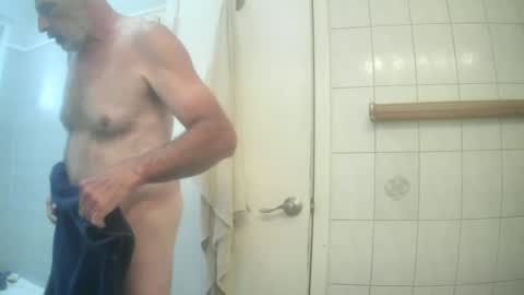 Snapshot of mrjames59 chatting on June 26, 9:19 pm mrjames59 online show from June 26, 9:19 pm
