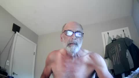 Snapshot of mrjames59 chatting on August 1, 10:36 am mrjames59 online show from August 1, 10:36 am