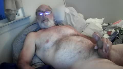 Snapshot of mrjames59 chatting on August 10, 12:26 am mrjames59 online show from August 10, 12:26 am