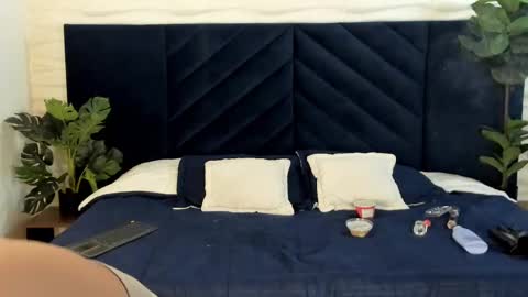 mrjustin_ online show from November 20, 9:14 pm