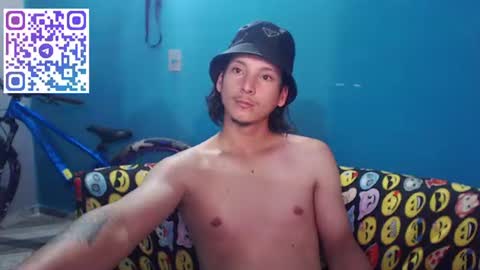 Snapshot of mrkingsaintx chatting on June 22, 1:29 am DEIVI online show from June 22, 1:29 am