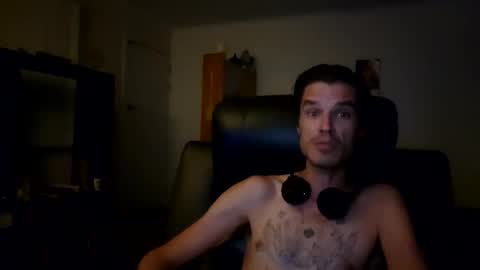 Snapshot of mrlcock85 chatting on November 2, 8:39 am mrlcock85 online show from November 2, 8:39 am