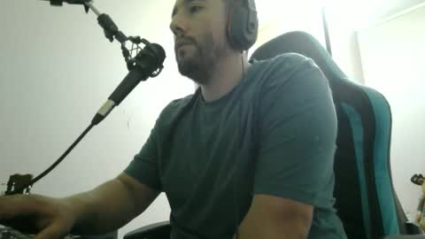 Snapshot of mrlilnice chatting on January 10, 1:51 am mrlilnice online show from January 10, 1:51 am