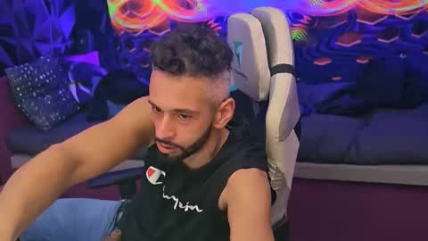 mrlongplay835366 online show from March 7, 2:52 am