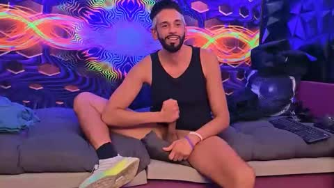 mrlongplay835366 online show from March 19, 12:47 am