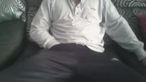 Snapshot of mrmagoo777 chatting on January 13, 2:11 pm mrmagoo777 online show from January 13, 2:11 pm