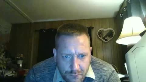 Snapshot of mrmarleymar39 chatting on February 19, 8:49 pm mrmarleymar39 online show from February 19, 8:49 pm