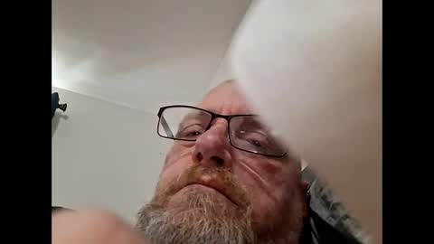 Snapshot of mrnmrsfucks4u chatting on May 5, 12:35 pm mrnmrsfucks4u online show from May 5, 12:35 pm
