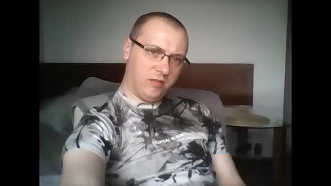 Snapshot of mronlymasturbate chatting on March 9, 11:36 am mronlymasturbate online show from March 9, 11:36 am