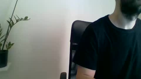 Snapshot of mrralph__90 chatting on March 10, 6:59 am Mrralph online show from March 10, 6:59 am