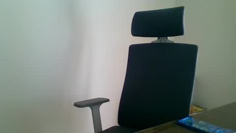 Snapshot of mrralph__90 chatting on March 5, 10:33 am Mrralph online show from March 5, 10:33 am