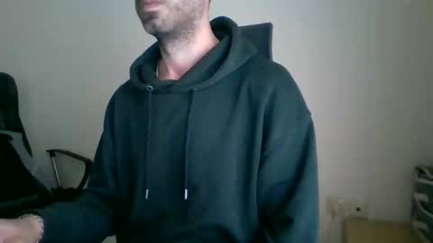 Snapshot of mrralph__90 chatting on March 20, 1:49 pm Mrralph online show from March 20, 1:49 pm