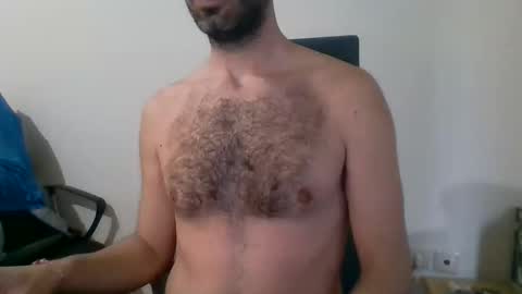 Snapshot of mrralph__90 chatting on March 26, 4:34 pm Mrralph online show from March 26, 4:34 pm