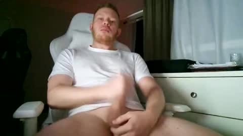 mrricky87 online show from October 31, 7:53 am