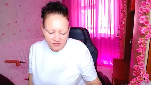 mrs   milf online show from September 25, 8:07 am