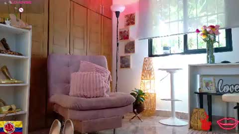 Snapshot of mrs_edha_ chatting on June 20, 2:42 pm Edha online show from June 20, 2:42 pm
