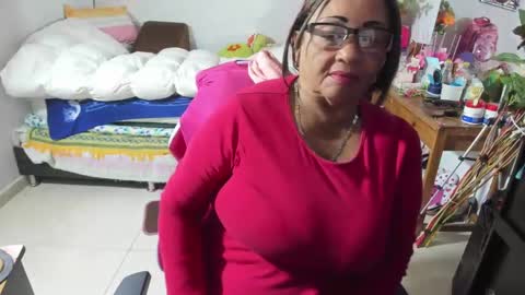 mrs_mommy online show from October 1, 9:43 pm