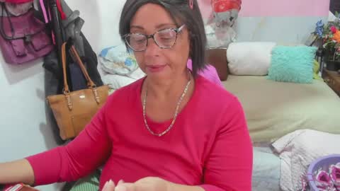 mrs_mommy online show from April 27, 7:34 pm