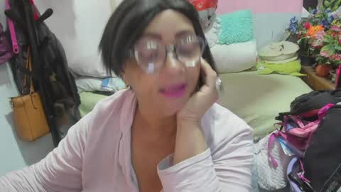 mrs_mommy online show from May 2, 6:02 pm