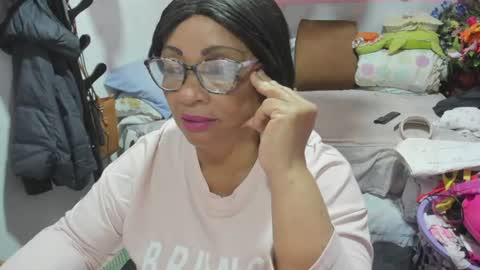 Snapshot of mrs_mommy chatting on June 9, 7:36 pm mrs_mommy online show from June 9, 7:36 pm