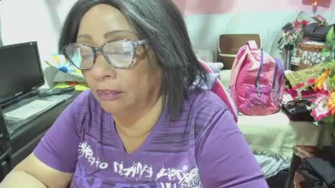 mrs_mommy online show from July 18, 12:04 am
