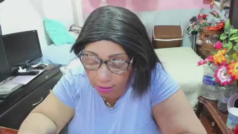 mrs_mommy online show from July 27, 6:15 pm