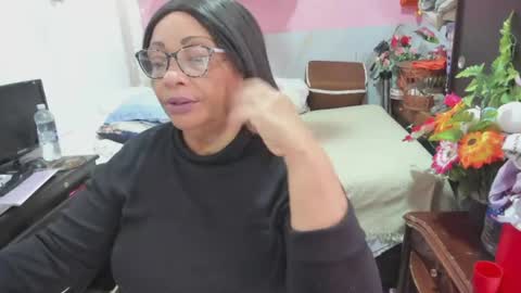 mrs_mommy online show from August 1, 7:46 pm