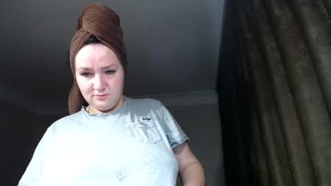 Snapshot of mrs_smith__ chatting on February 28, 1:17 am mrs_smith__ online show from February 28, 1:17 am