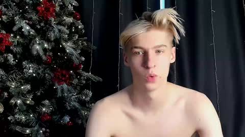 Adam online show from December 27, 9:39 am