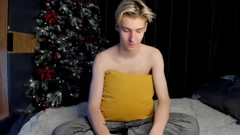 Adam online show from December 30, 7:37 am