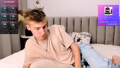 Adam online show from October 5, 9:56 pm