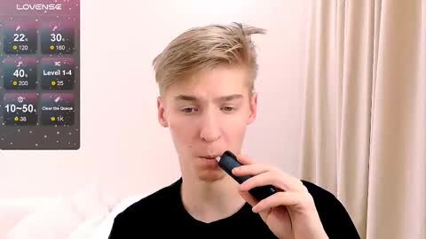 Adam online show from December 14, 7:07 pm