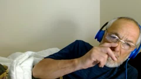 Snapshot of mrtease5 chatting on May 27, 3:47 am mrtease5 online show from May 27, 3:47 am