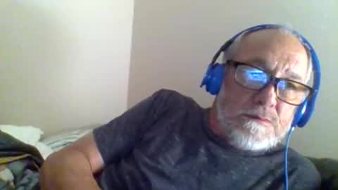Snapshot of mrtease5 chatting on June 2, 3:30 am mrtease5 online show from June 2, 3:30 am