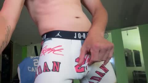 mrvickinabox online show from May 10, 11:59 am