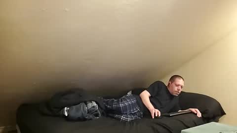 Snapshot of mrxhere chatting on February 22, 10:25 am mrxhere online show from February 22, 10:25 am