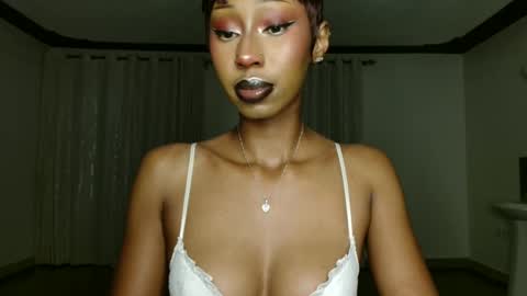 Snapshot of ms_crystal chatting on April 18, 3:38 pm ms_crystal online show from April 18, 3:38 pm