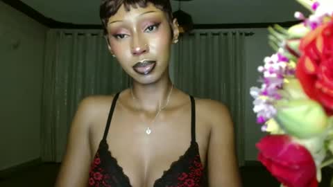 Snapshot of ms_crystal chatting on May 1, 12:04 am ms_crystal online show from May 1, 12:04 am