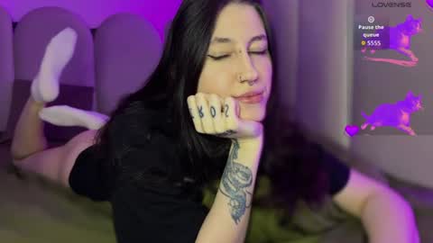 Dita online show from June 21, 8:44 pm