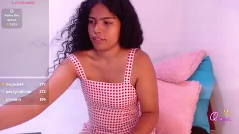 Snapshot of ms_ivanna chatting on July 19, 7:50 pm Ivanna online show from July 19, 7:50 pm