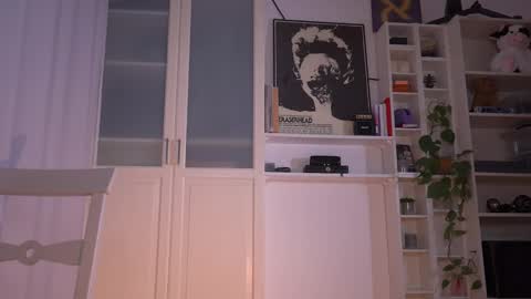 Snapshot of ms_lorelei chatting on November 7, 8:09 pm Lore online show from November 7, 8:09 pm