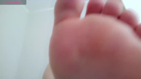 Snapshot of ms_sensitive chatting on June 18, 6:02 am Alexi online show from June 18, 6:02 am