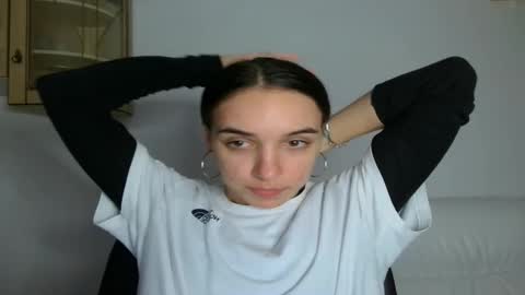 Snapshot of ms_sophiee chatting on March 12, 7:17 pm ms_sophiee online show from March 12, 7:17 pm