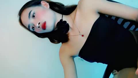 Snapshot of mscherry_ chatting on June 3, 9:12 am mscherry_ online show from June 3, 9:12 am